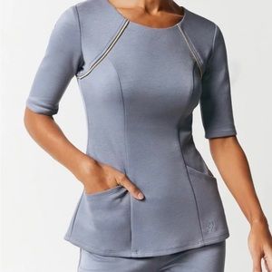 Jaanuu Size Large in Steal Gray